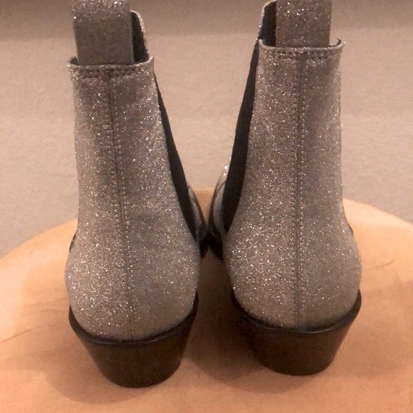 Calvin Klein 205w39NYC Metallic Silver Ankle Boots - Picture 4 of 7